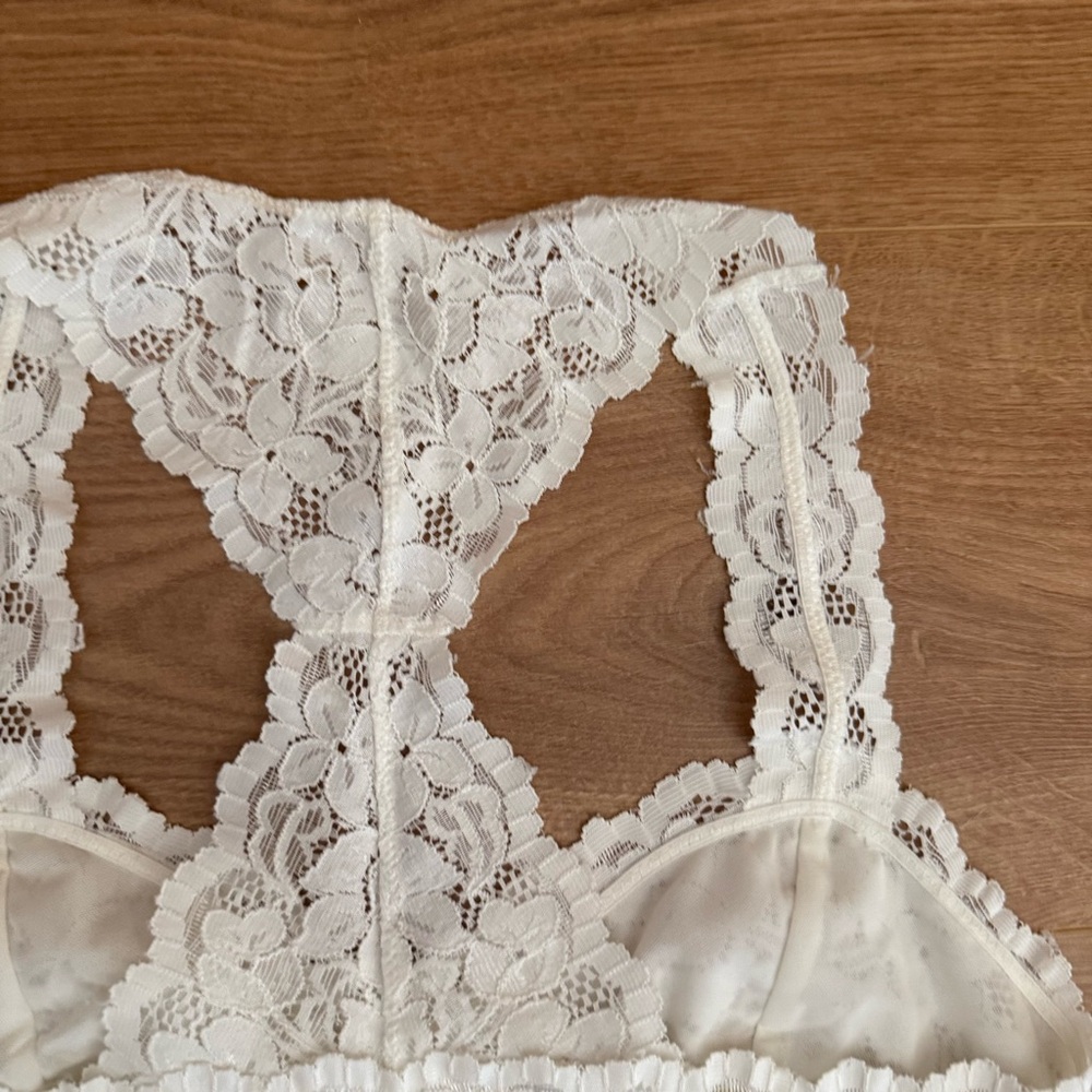 Lace Racerback Bralette - Picture 10 of 15